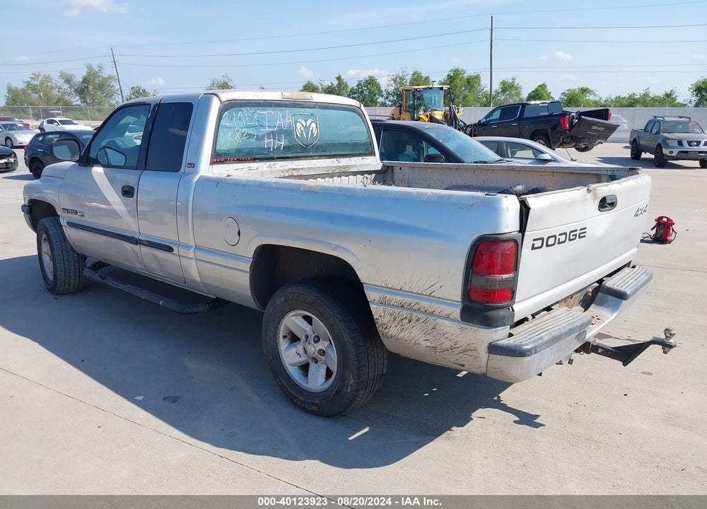 2001 DODGE RAM 1500 ST VIN: 3B7HF13Z61M512829