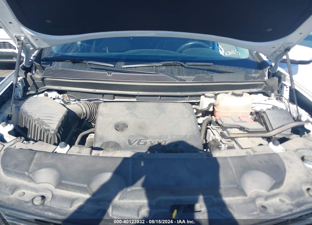 2018 CHEVROLET TRAVERSE 1LT VIN: 1GNERGKW0JJ101404