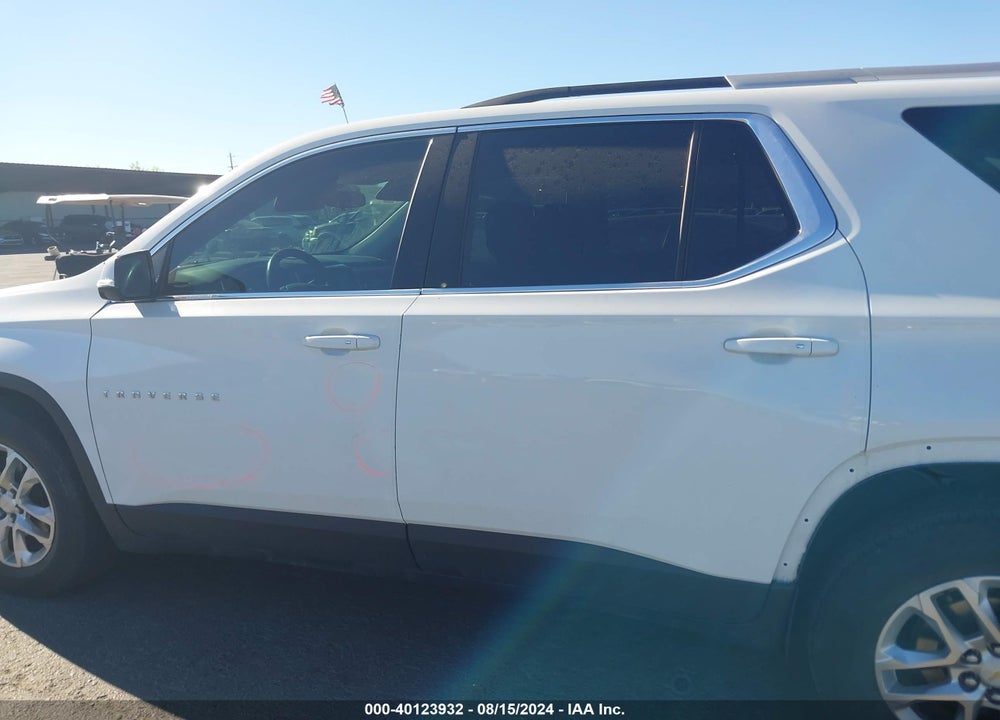 2018 CHEVROLET TRAVERSE 1LT VIN: 1GNERGKW0JJ101404