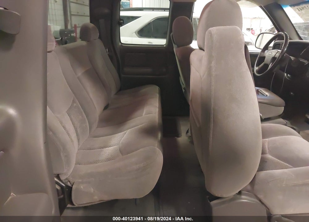 2003 CHEVROLET SILVERADO 1500 LS VIN: 1GCEK19Z23Z308861