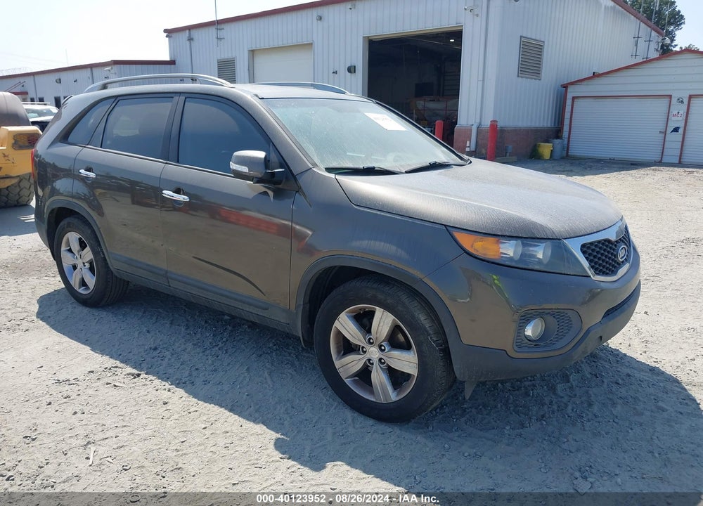 2013 KIA SORENTO EX V6 VIN: 5XYKU4A20DG419521