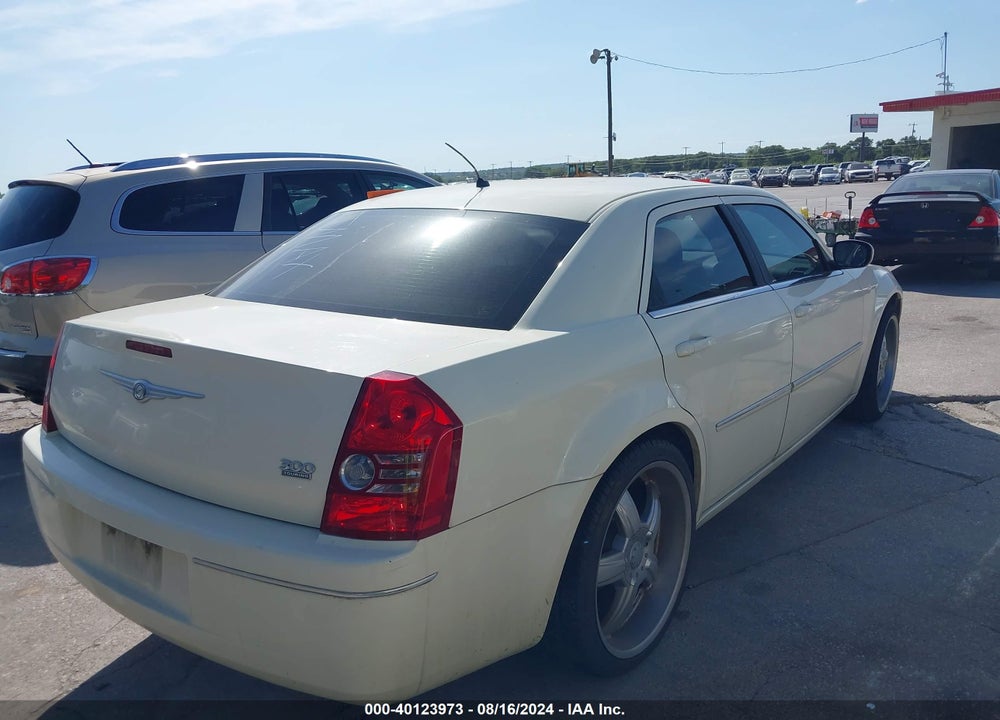 2008 CHRYSLER 300 TOURING VIN: 2C3KA53G98H241272
