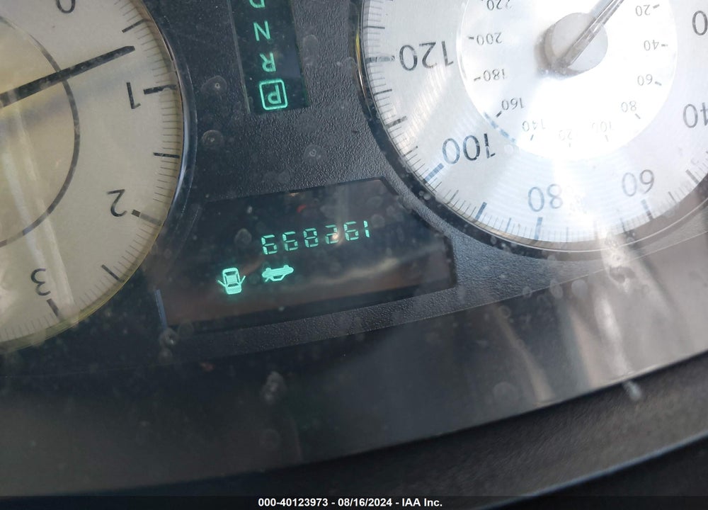 2008 CHRYSLER 300 TOURING VIN: 2C3KA53G98H241272