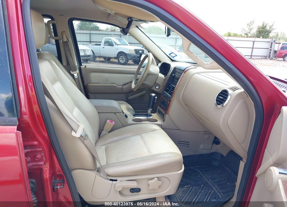 2007 FORD EXPLORER VIN: 1FMEU64E37UA82047