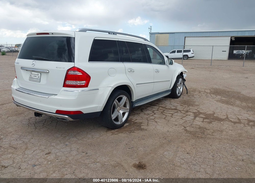 2010 MERCEDES-BENZ GL 550 4MATIC VIN: 4JGBF8GE0AA596595
