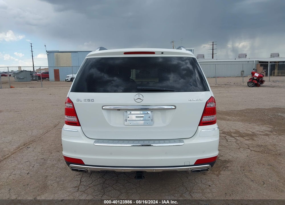 2010 MERCEDES-BENZ GL 550 4MATIC VIN: 4JGBF8GE0AA596595