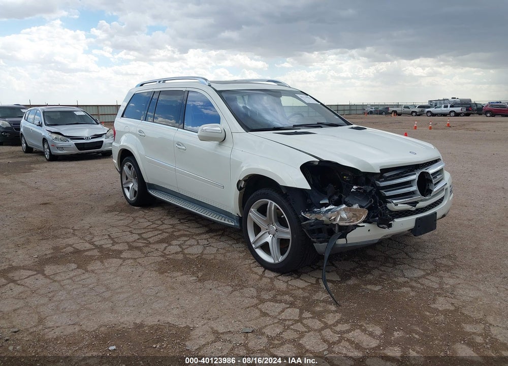 2010 MERCEDES-BENZ GL 550 4MATIC VIN: 4JGBF8GE0AA596595