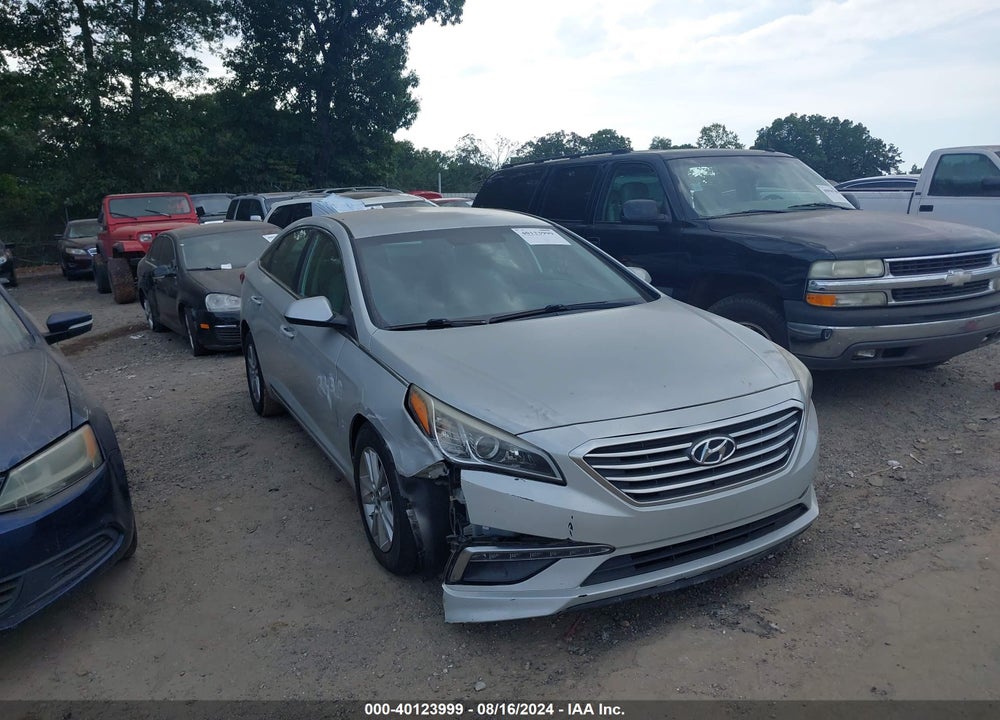 2015 HYUNDAI SONATA SE VIN: 5NPE24AF6FH166691