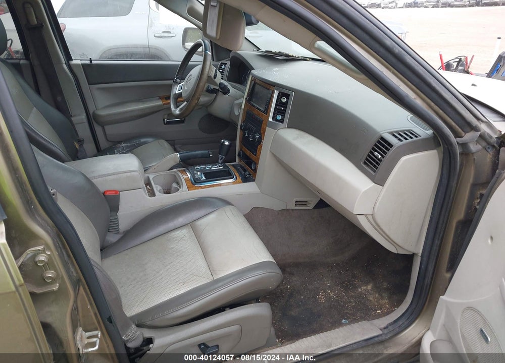 2008 CHEROKEE JEEP GRAND  LIMITED VIN: 1J8HR58NX8C220559