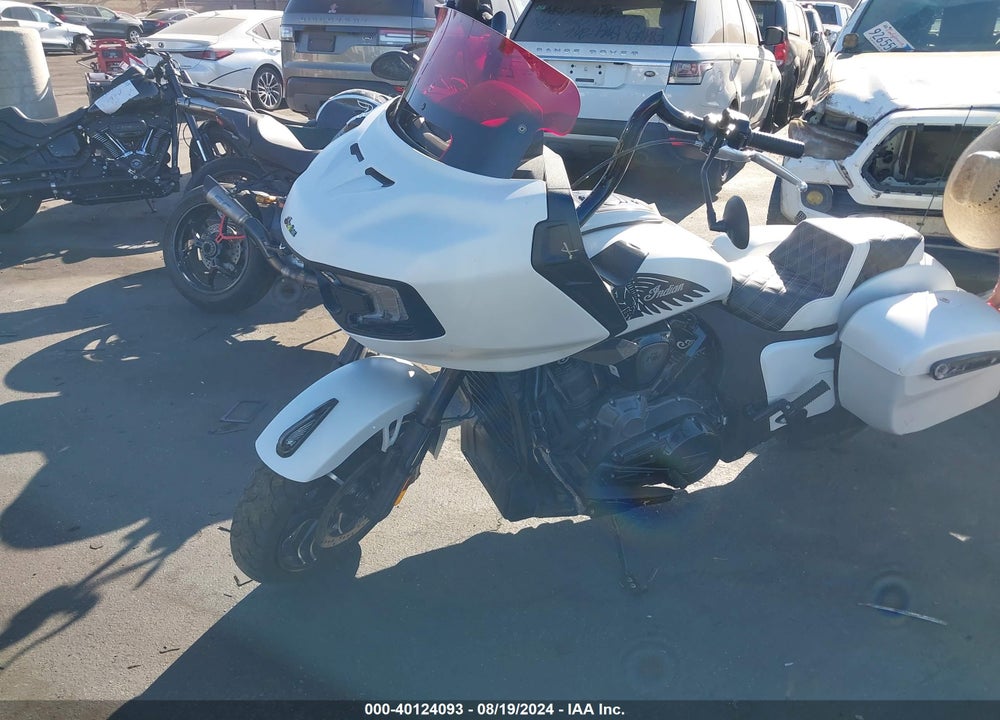 2020 INDIAN MOTORCYCLE CO. CHALLENGER DARK HORSE VIN: 56KLCDRR4L3391308