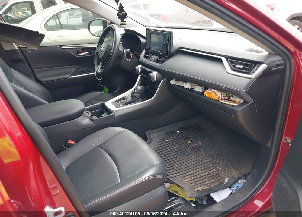 2021 TOYOTA RAV4 XLE PREMIUM VIN: JTMC1RFV7MD070269