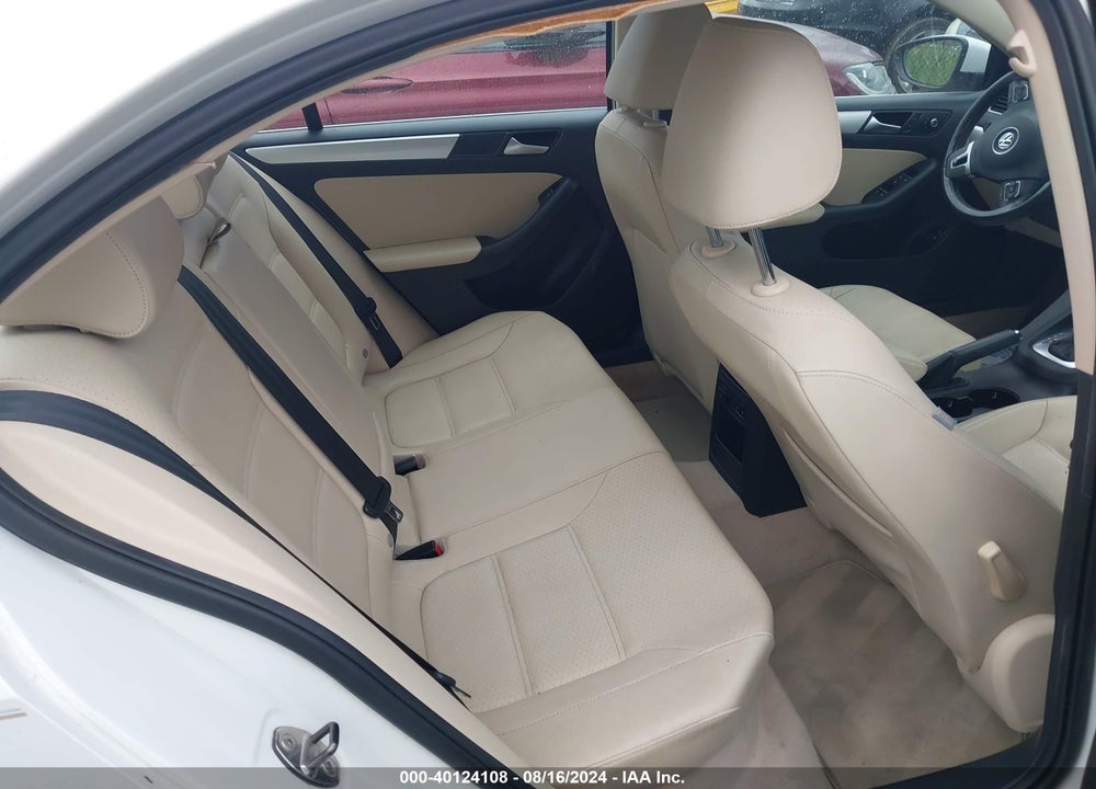 2013 VOLKSWAGEN JETTA HYBRID SE VIN: 3VW637AJ0DM283825