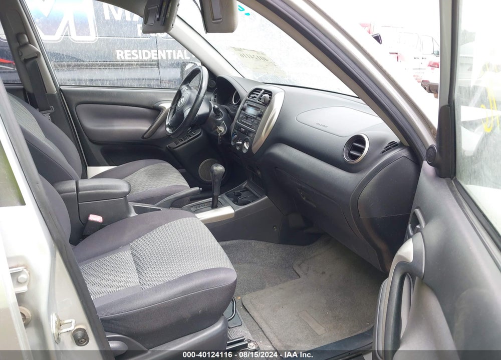 2005 TOYOTA RAV4 VIN: JTEHD20V950041518