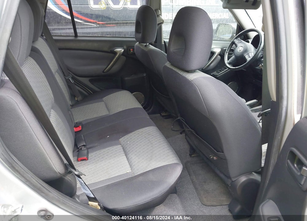 2005 TOYOTA RAV4 VIN: JTEHD20V950041518