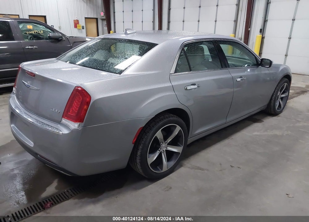 2018 CHRYSLER 300 LIMITED AWD VIN: 2C3CCAKG5JH160204