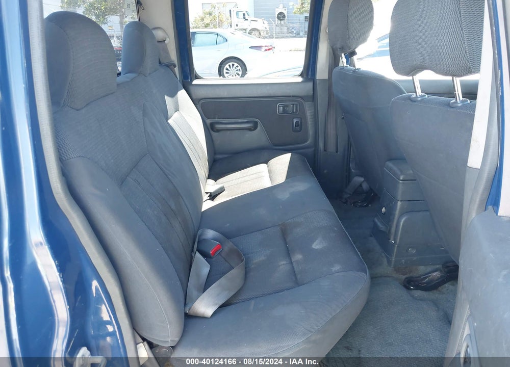 2002 NISSAN FRONTIER XE-V6 VIN: 1N6ED29X02C347607