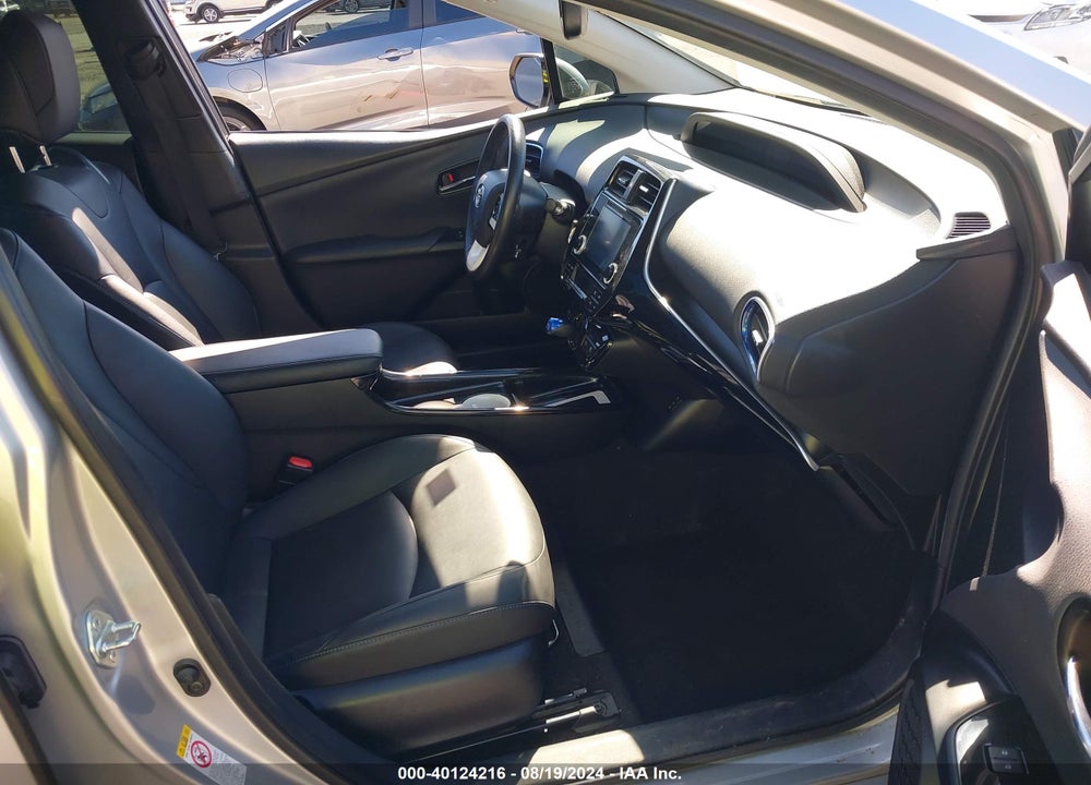 2016 TOYOTA PRIUS FOUR TOURING VIN: JTDKARFUXG3518162