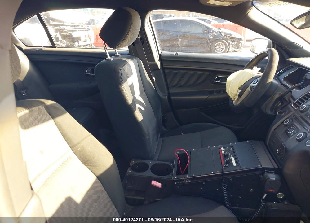 2013 FORD POLICE INTERCEPTOR VIN: 1FAHP2M85DG152823