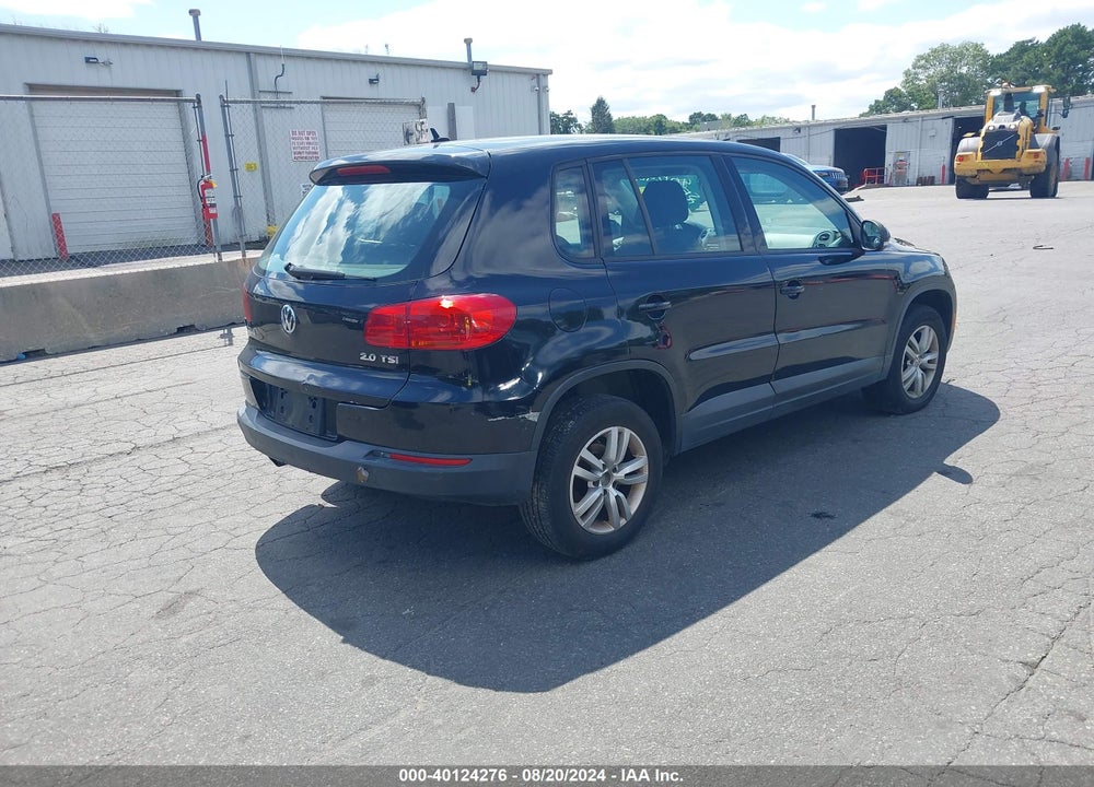 2013 VOLKSWAGEN TIGUAN S VIN: WVGAV7AX3DW539298