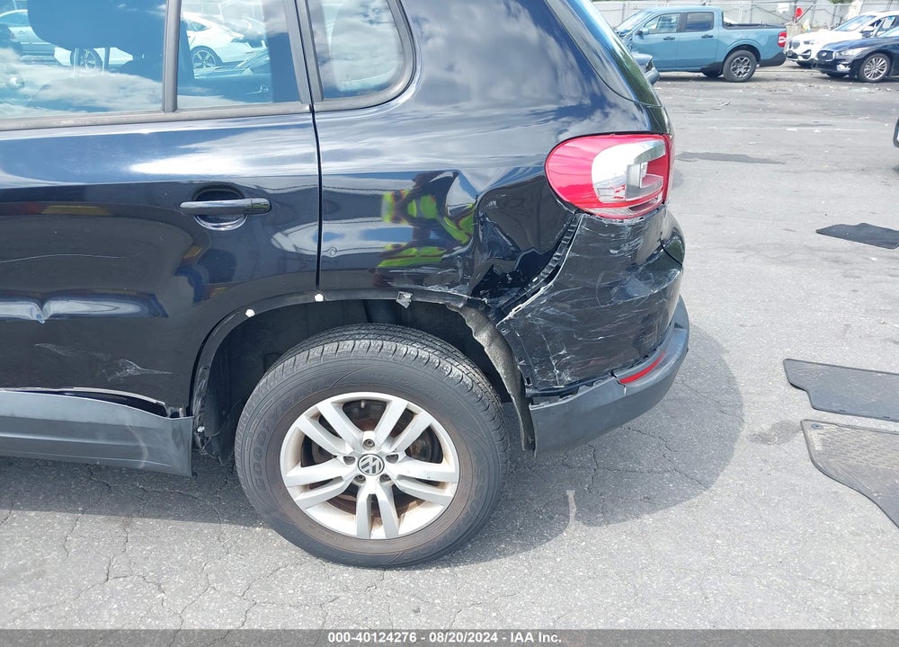 2013 VOLKSWAGEN TIGUAN S VIN: WVGAV7AX3DW539298