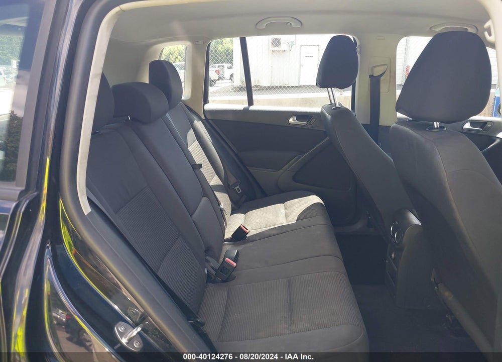 2013 VOLKSWAGEN TIGUAN S VIN: WVGAV7AX3DW539298