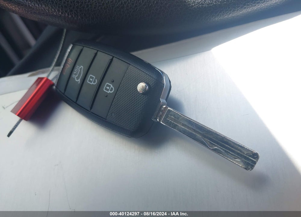2018 KIA SPORTAGE LX VIN: KNDPMCAC7J7319126
