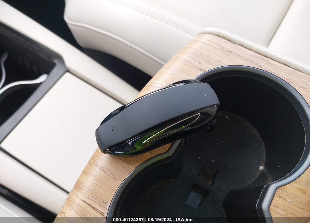 2018 TESLA MODEL X 100D/75D/P100D VIN: 5YJXCBE22JF114760
