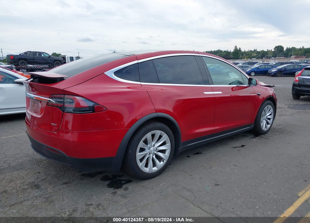 2018 TESLA MODEL X 100D/75D/P100D VIN: 5YJXCBE22JF114760