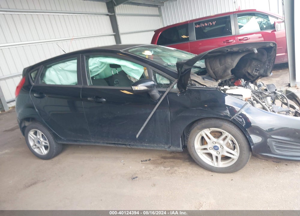 2018 FORD FIESTA SE VIN: 3FADP4EJXJM135058