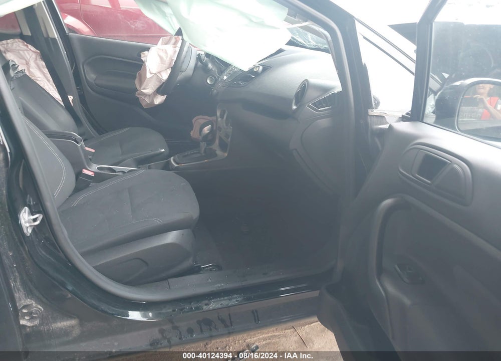 2018 FORD FIESTA SE VIN: 3FADP4EJXJM135058