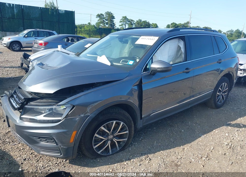 2018 VOLKSWAGEN TIGUAN 2.0T SE/2.0T SEL VIN: 3VV2B7AX1JM222442