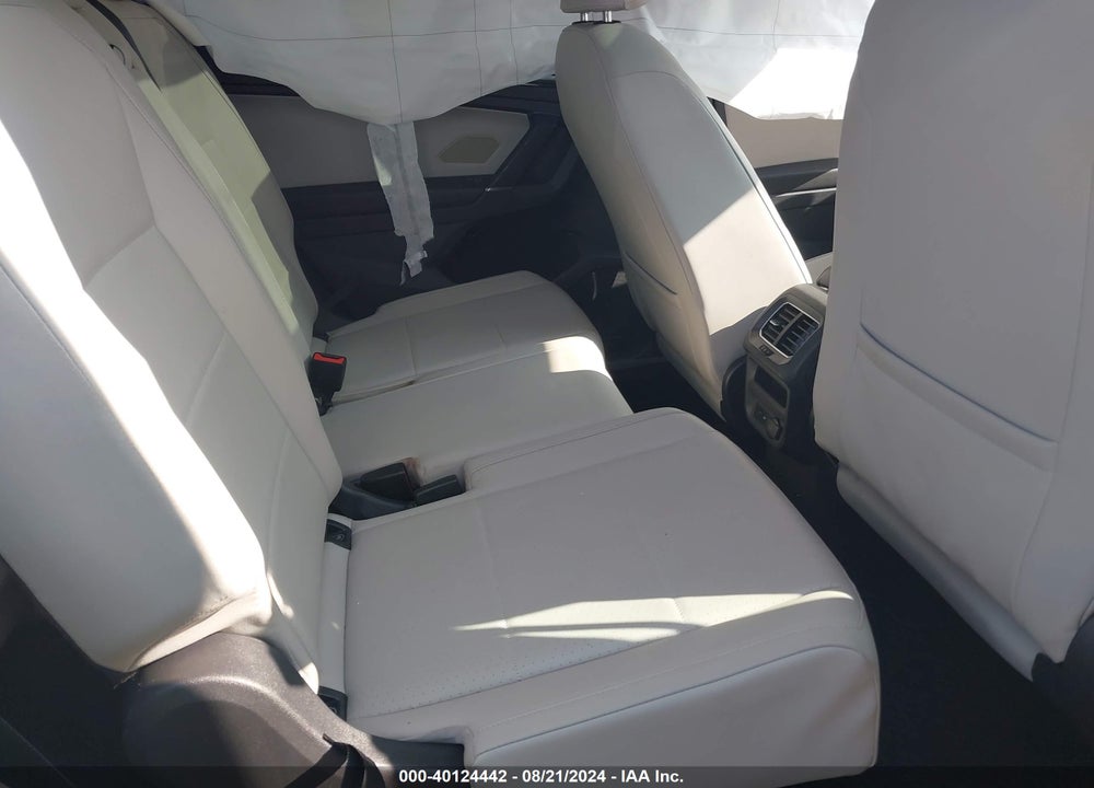 2018 VOLKSWAGEN TIGUAN 2.0T SE/2.0T SEL VIN: 3VV2B7AX1JM222442