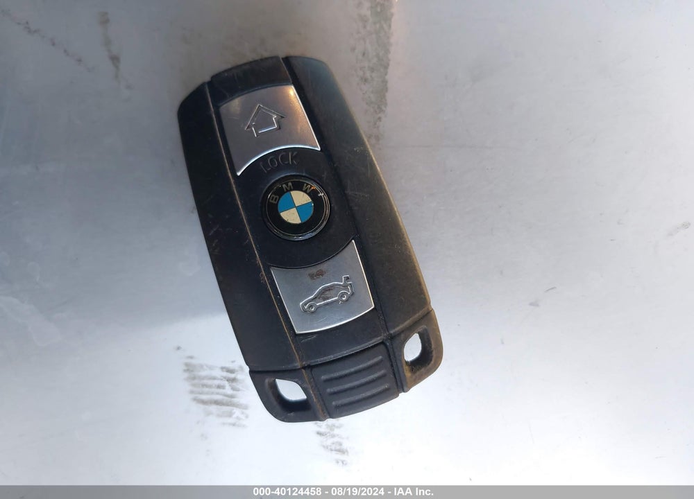 2006 BMW M5 VIN: WBSNB93546B582010