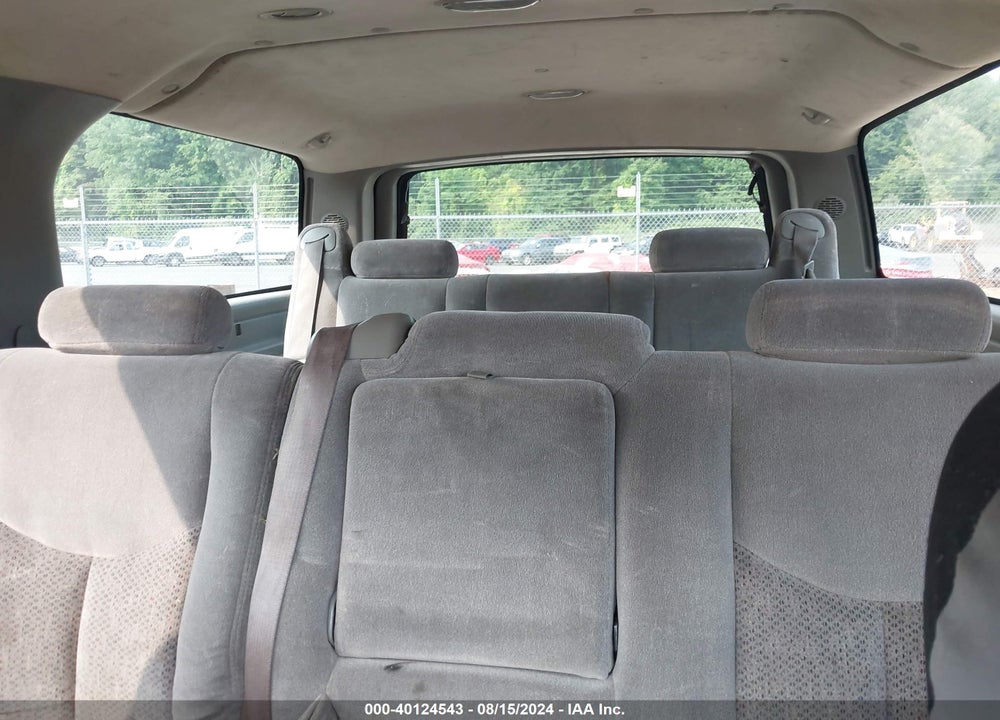 2003 CHEVROLET SUBURBAN 1500 LS VIN: 3GNFK16Z53G325377