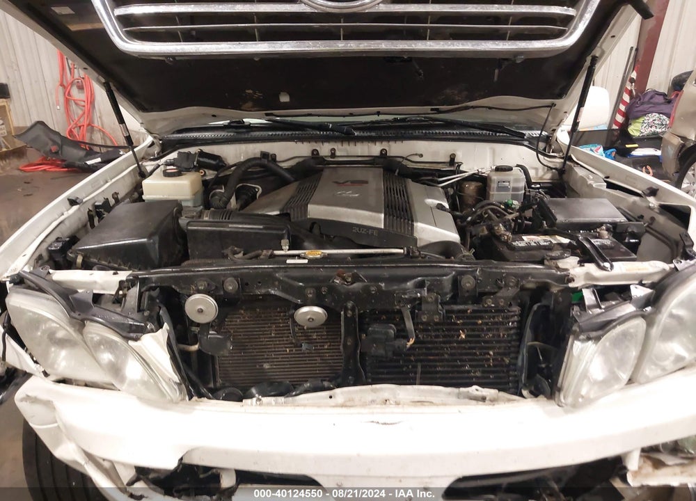 2005 LEXUS LX 470 VIN: JTJHT00W153554889