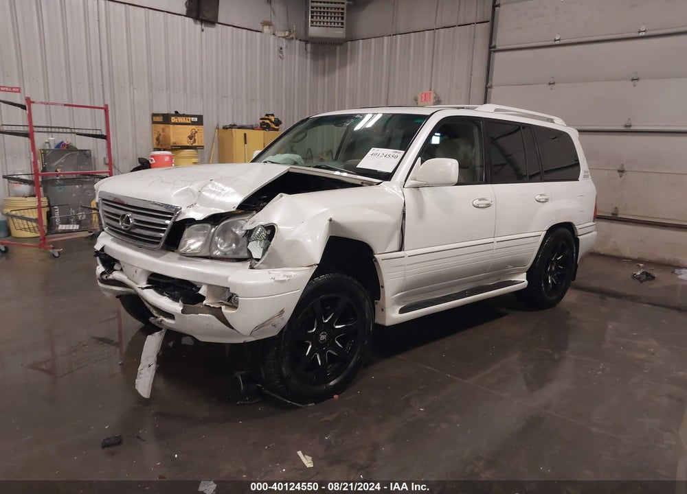 2005 LEXUS LX 470 VIN: JTJHT00W153554889