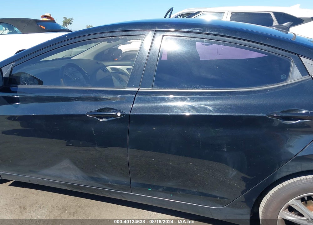 2014 HYUNDAI ELANTRA SE VIN: 5NPDH4AE4EH534981