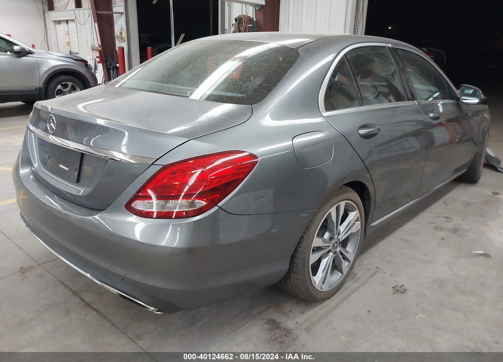 2018 MERCEDES-BENZ C 300 VIN: 55SWF4JB1JU242152