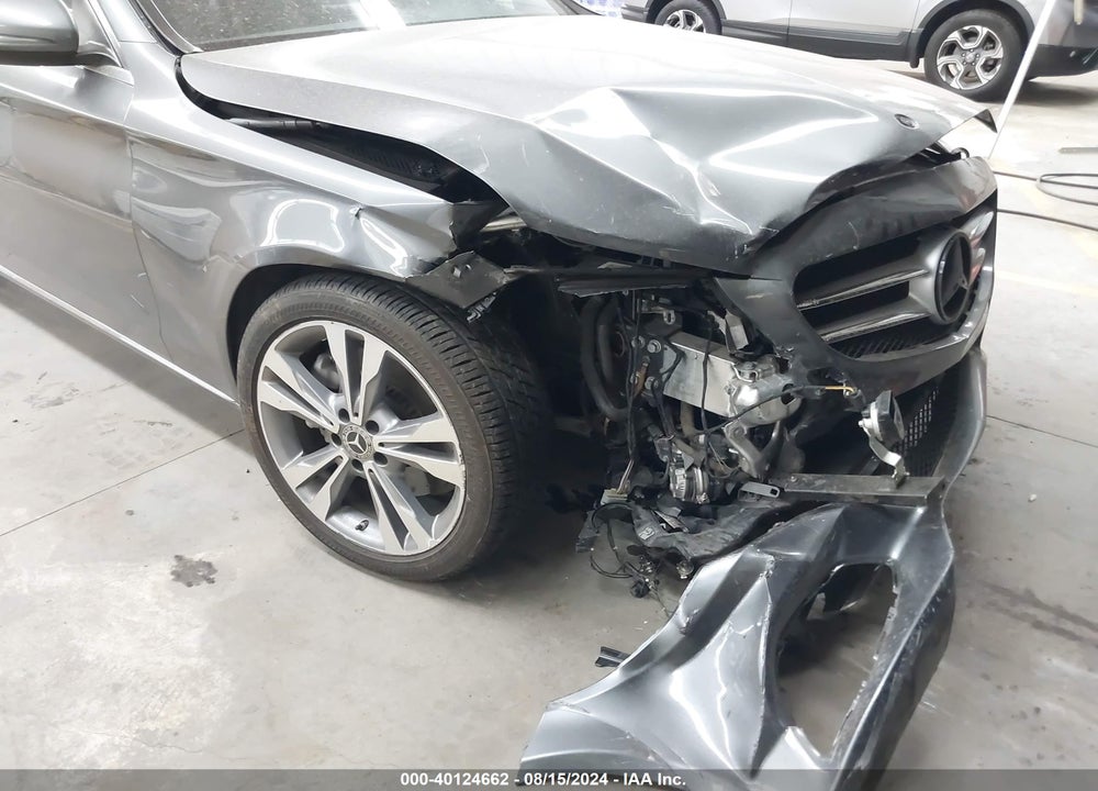 2018 MERCEDES-BENZ C 300 VIN: 55SWF4JB1JU242152