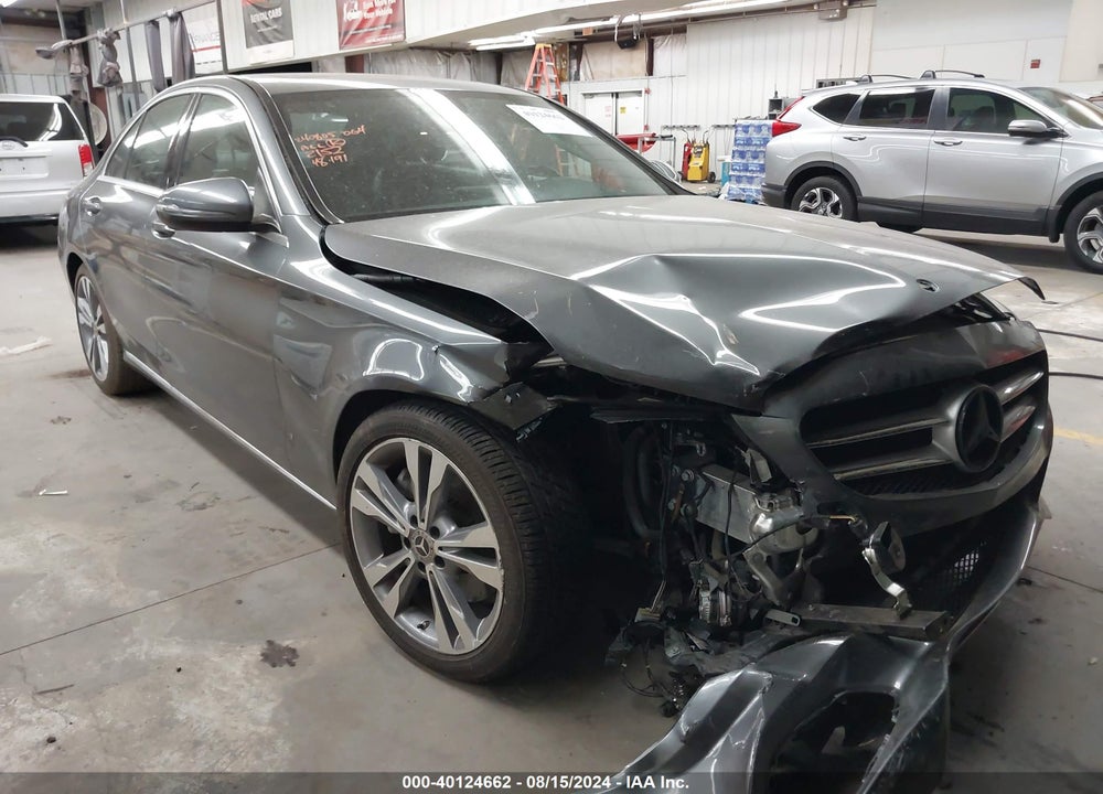 2018 MERCEDES-BENZ C 300 VIN: 55SWF4JB1JU242152