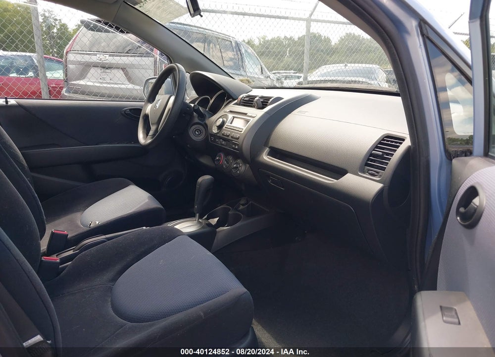 2008 HONDA FIT VIN: JHMGD38458S060544
