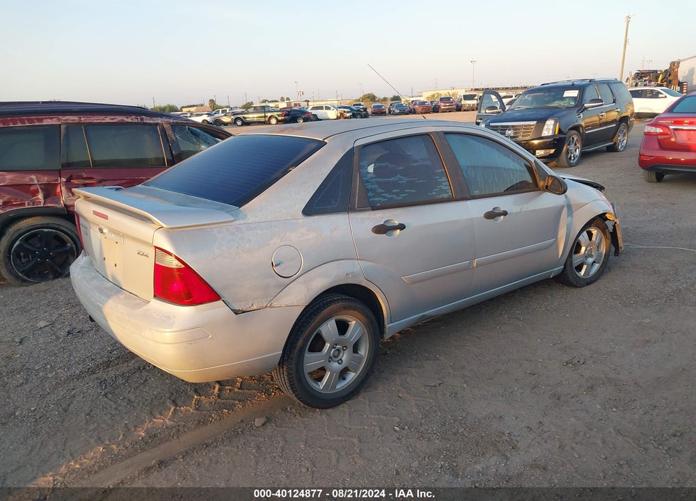 2005 FORD FOCUS ZX4 VIN: 1FAFP34N55W155652
