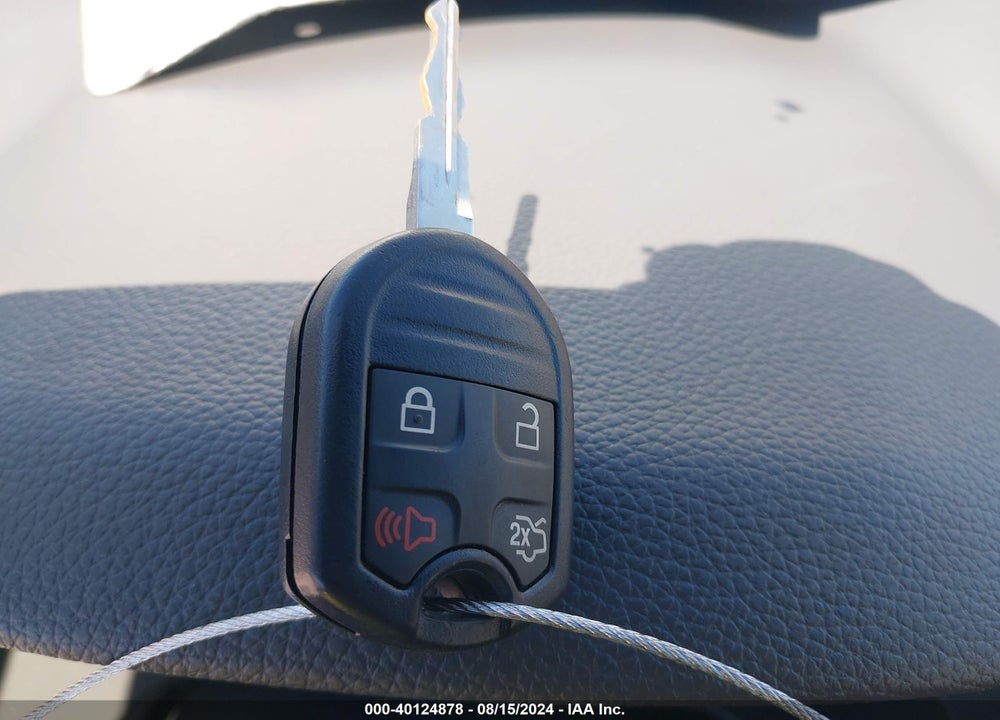 2010 MERCURY MILAN HYBRID VIN: 3MEDM0L35AR634996
