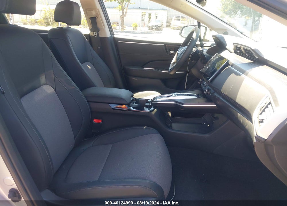2021 HONDA CLARITY PLUG-IN HYBRID VIN: JHMZC5F16MC002057