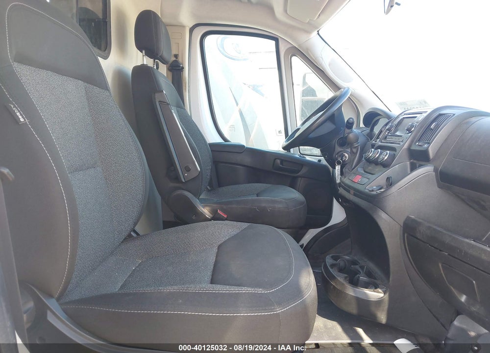 2017 RAM PROMASTER 2500 VIN: 3C6TRVDG3HE550844