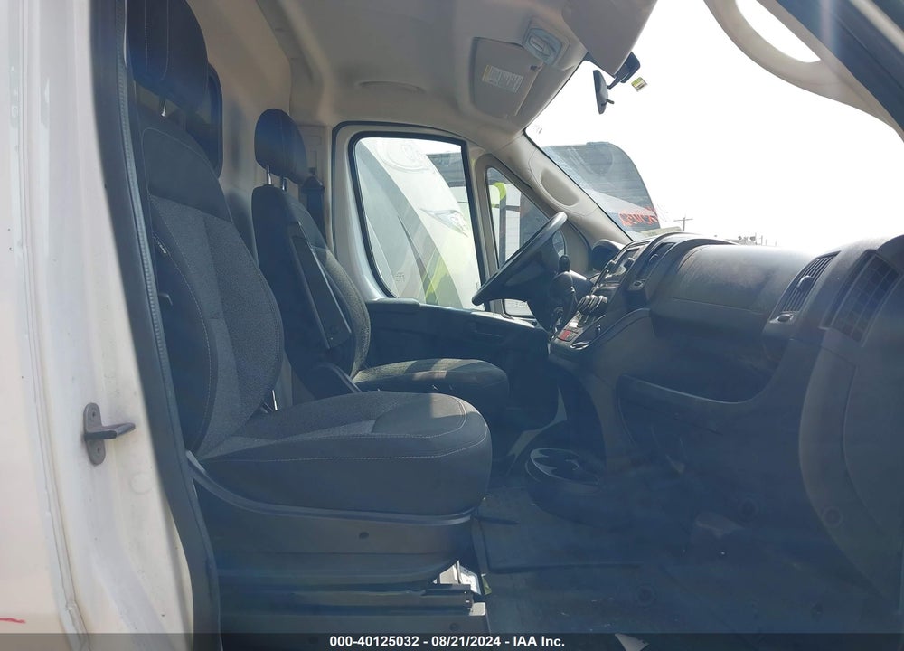 2017 RAM PROMASTER 2500 VIN: 3C6TRVDG3HE550844