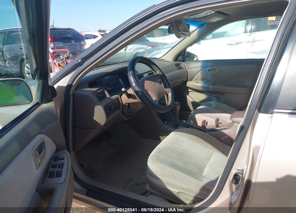 2000 TOYOTA CAMRY LE VIN: 4T1BG22KXYU987818