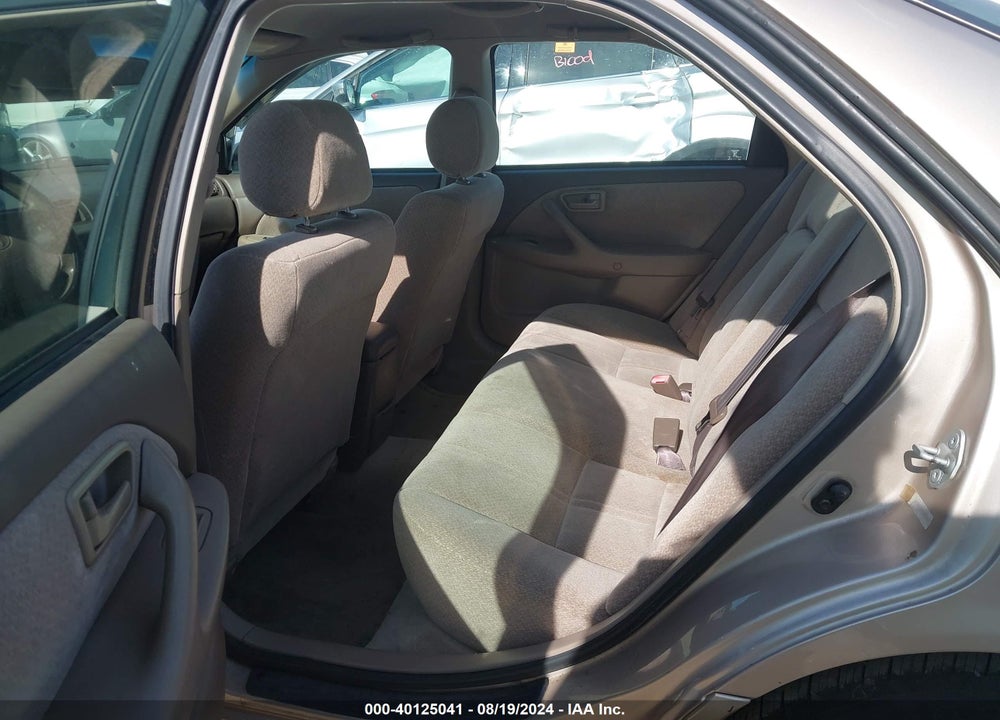 2000 TOYOTA CAMRY LE VIN: 4T1BG22KXYU987818