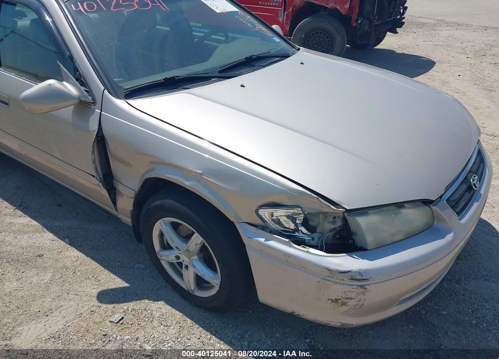 2000 TOYOTA CAMRY LE VIN: 4T1BG22KXYU987818