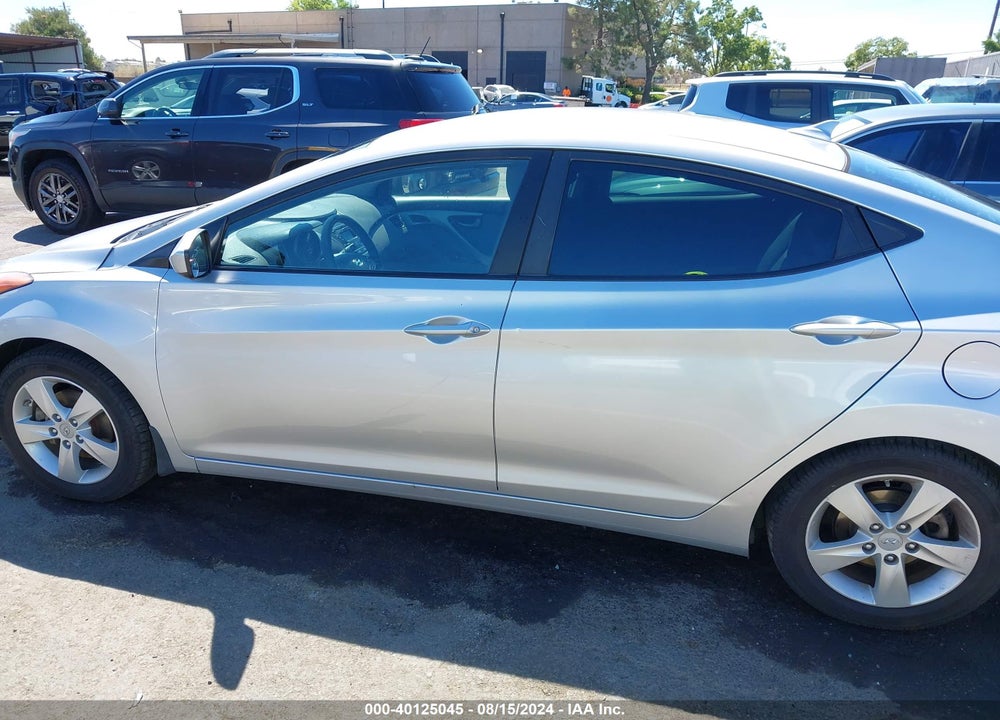 2013 HYUNDAI ELANTRA GLS VIN: KMHDH4AE7DU667914
